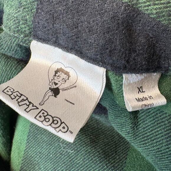 Betty Boop Green Black Buffalo Plaid Flannel Grunge Classic Cartoon Womens Sz XL - Picture 4 of 6